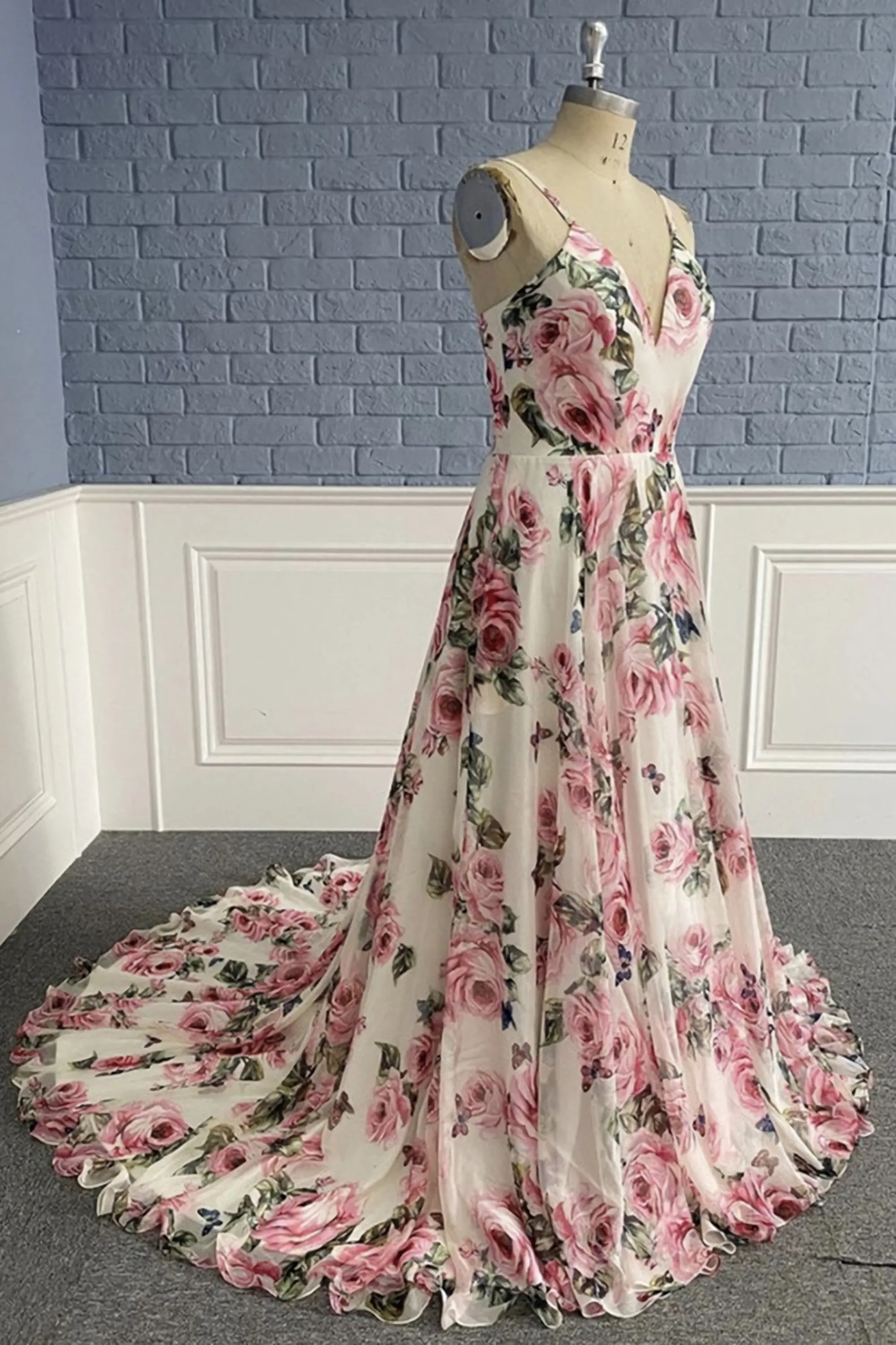 Stylish V Neck Backless Floral Pattern Long Prom Dress V Neck Floral Pattern Formal Evening Dress